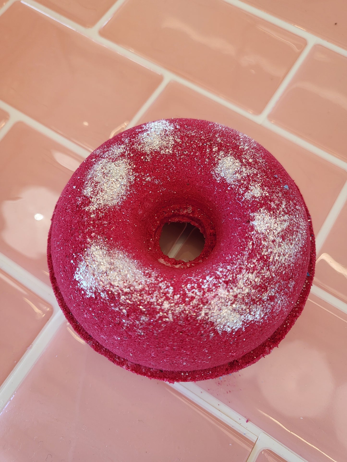 Kylpypommi: Raspberry Marshmallow